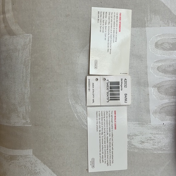 COACH SATIN WRISTLET - Picture 9 of 15